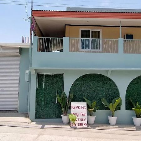 Havenly Guesthouse And Body Massage Spa Moalboal Exterior photo