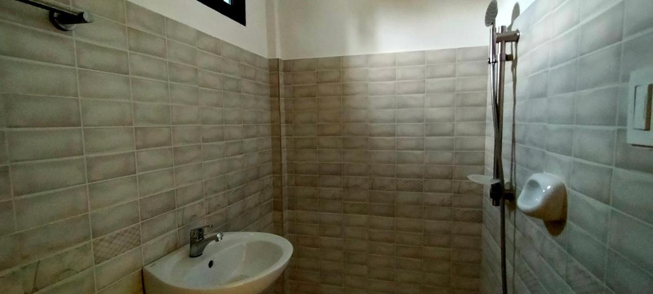 Havenly Guesthouse And Body Massage Spa Moalboal Exterior photo